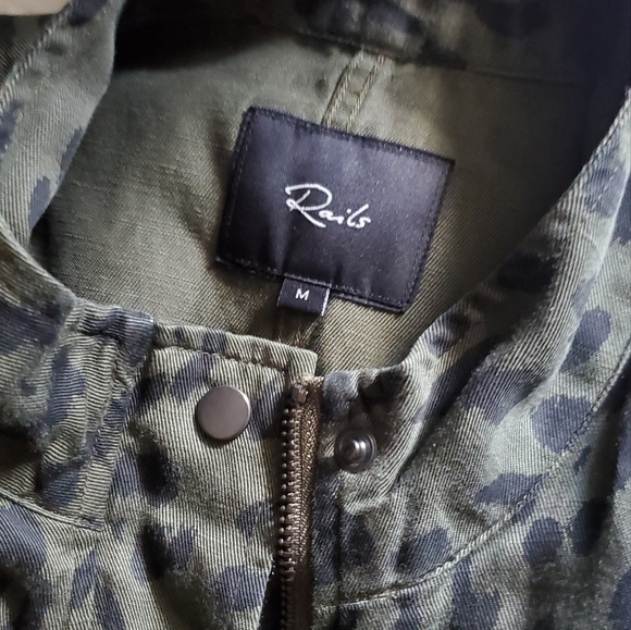 Cheetah 🐆 Utility Jacket - Picture 7 of 8